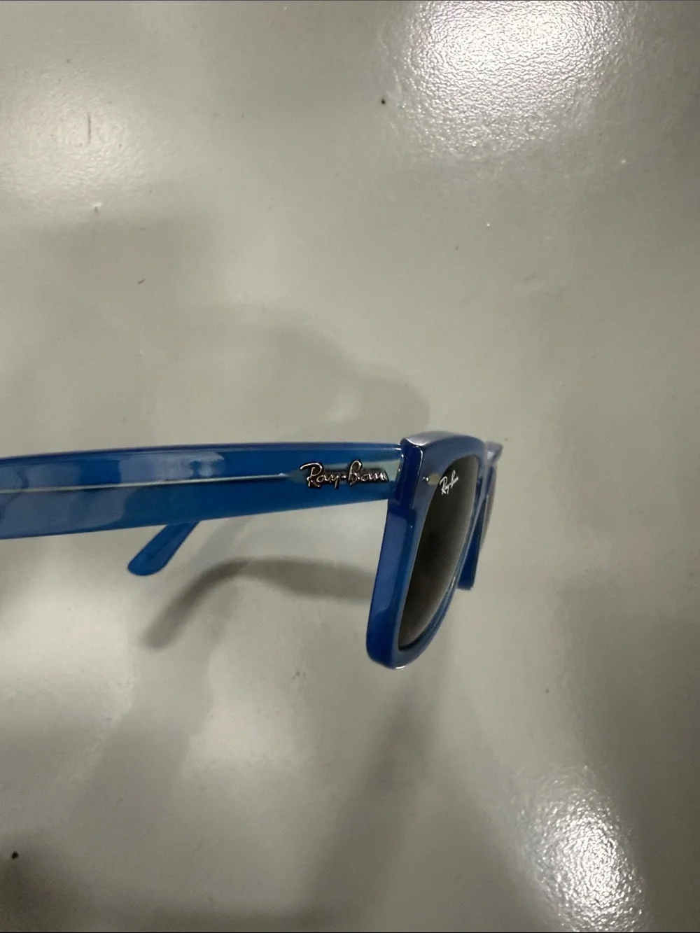 Ray-Ban Blue Wayfarer RB2132
